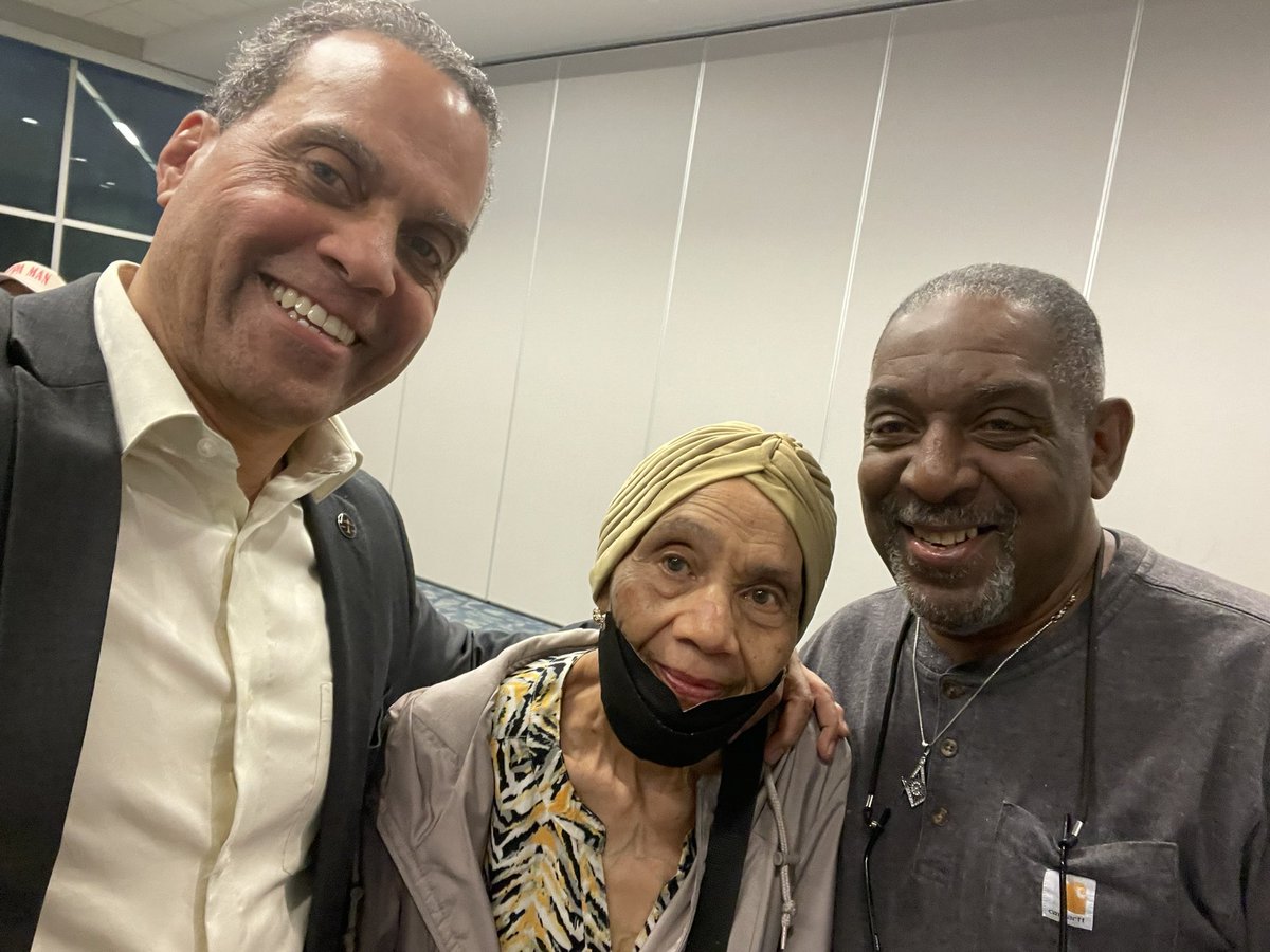 Awesome to attend the Ward 8/Bratenahl Village Democratic Club meeting in North Collinwood Wednesday. I wanted to be there to say THANK YOU for supporting me in 2023 to become Judge in the Cleveland Municipal Court. Great to see Councilman Michael Polensek and the residents.
