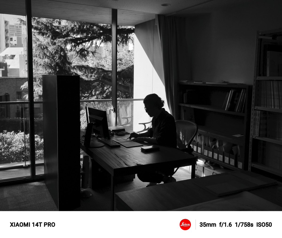 _tuck4's tweet image. 本日、日本での発売が発表された「Xiaomi 14T Pro」。1ヶ月ほど前から使用して撮影してきました。「Leica」の名を冠するに相応しいレンズで、ポートレート撮影が楽しくなるスマートフォン。全て撮って出しでモノクロも最高。使ってすぐに自分用に買うと決めました。これは本当に凄い。 #Xiaomi14TPro