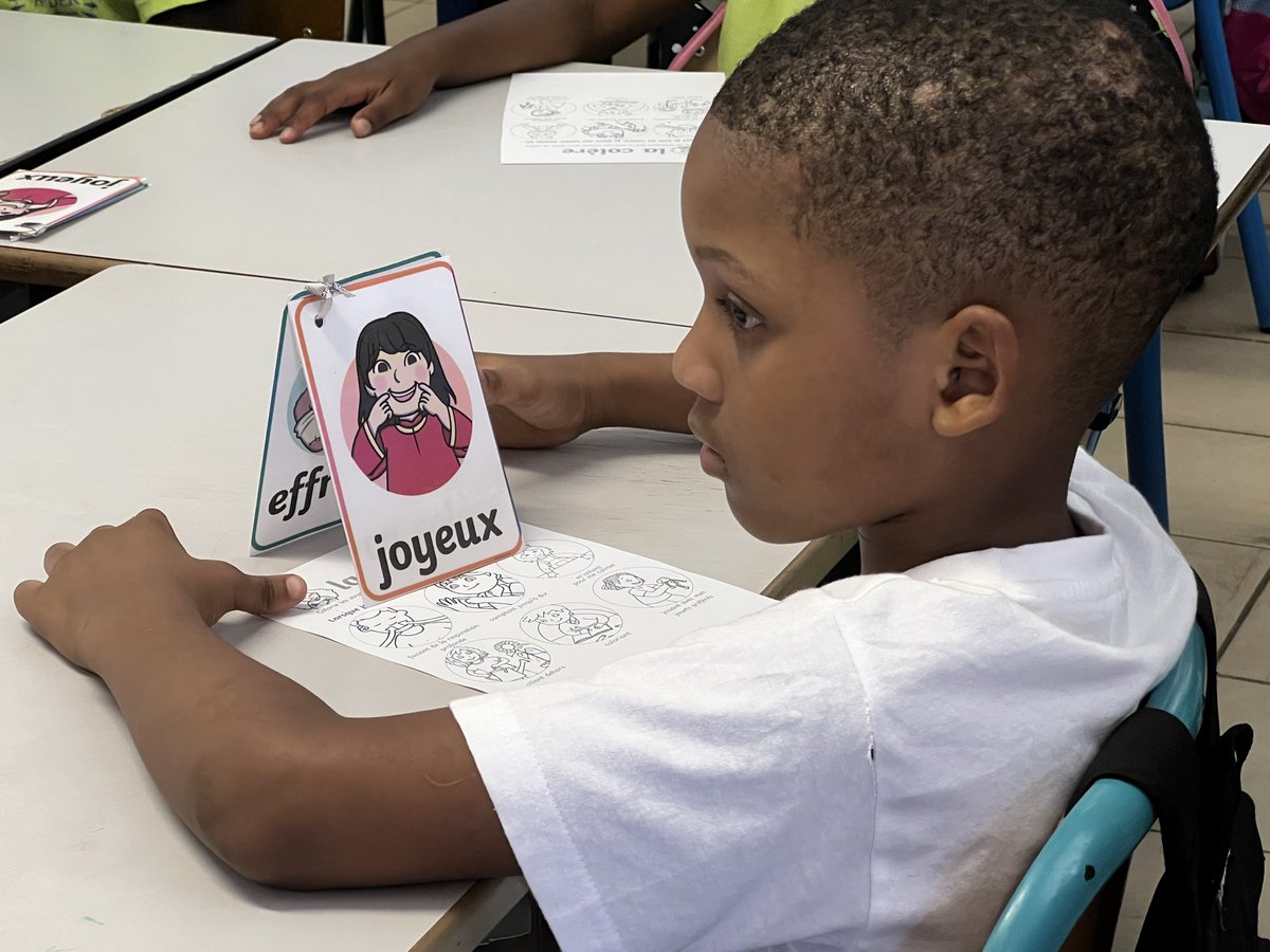 acguyane's tweet photo. Les CPS représentent un enjeu éducatif et sociétal majeur dans la réussite et l’épanouissement personnel de nos élèves. 
À l’école Léopold Heder elles sont mises en œuvre depuis 4 ans. Ils apprennent entre autres à exprimer leurs émotions, gérer leur stress… https://t.co/3ov8ZAPX5g
