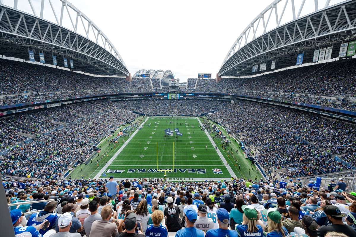 Amazon Web Services (@awscloud) on Twitter photo Since 2019, and now beyond! We're proud partners with the <a href="/Seahawks/">Seattle Seahawks</a>. ⚡️
Learn how we're powering the #LegionOfBoom with #AI. 🏈
👉 go.aws/3zQeaij Since 2019, and now beyond! We're proud partners with the <a href="/Seahawks/">Seattle Seahawks</a>. ⚡️
Learn how we're powering the #LegionOfBoom with #AI. 🏈
👉 go.aws/3zQeaij