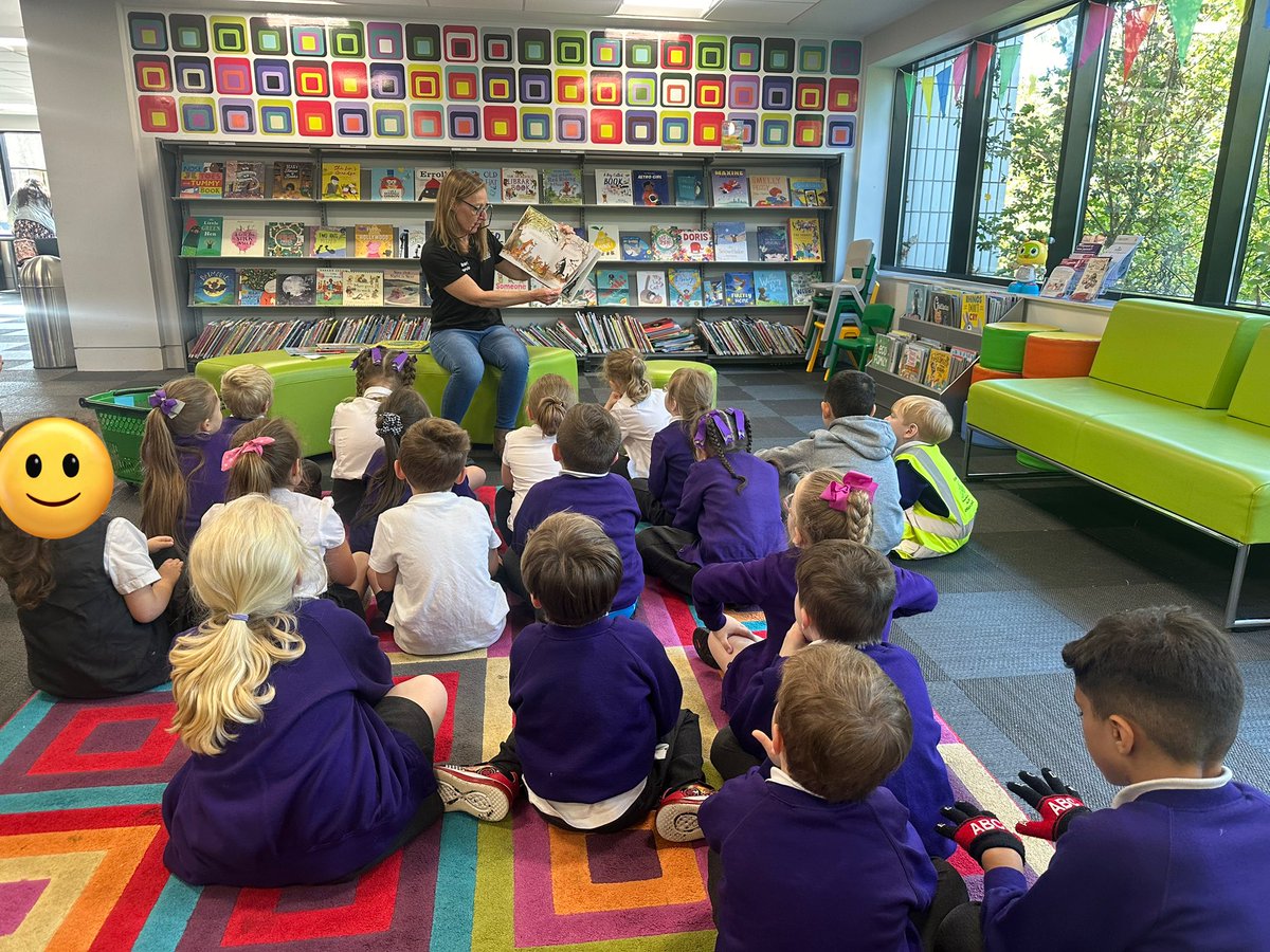 bwpyear12's tweet photo. We had a marvellous time at the library this afternoon. We read some books about bugs &amp; insects, then made some book marks to take home 🐞🐛📚 #BWPenrich https://t.co/CUpOxurTEI