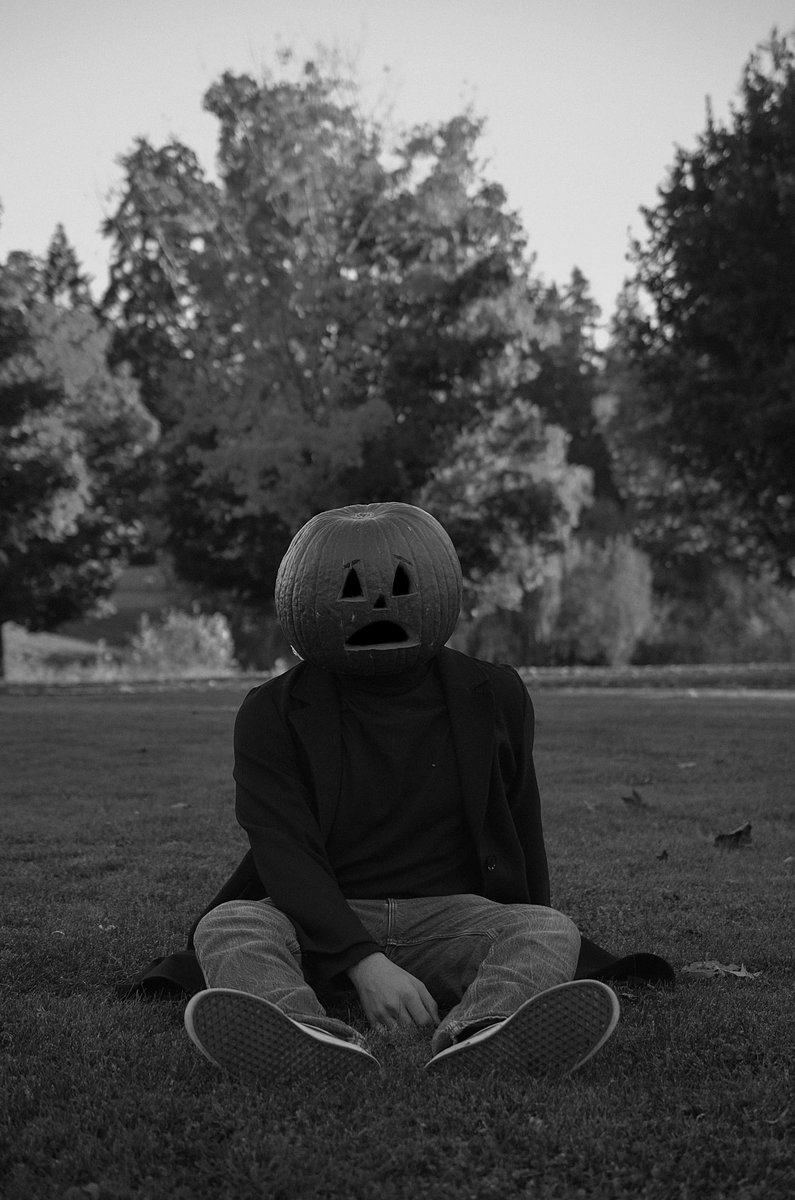 Emily__jaeger's tweet photo. 🎃 https://t.co/SWD3fjOZ6W