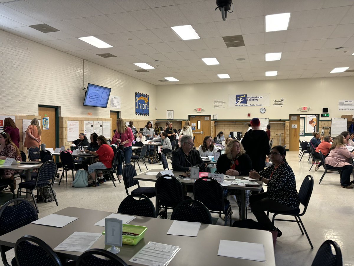 AMorgan_FCPS's tweet image. A wonderful afternoon of learning! Session 1 of Supporting Classrooms as an Instructional Support Staff Member with a great group of FCPS staff. #fcpssupport @FCPSPLcoord @loveofspecialed