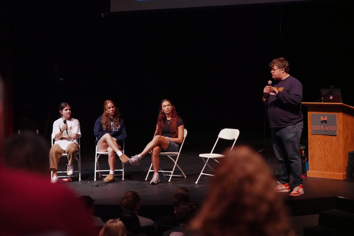 Striv_Education's tweet photo. Fantastic to hear from @MidlandU_Biz students this morning and grateful to have @SchreckNK moderate our #EMPOWER24 panel!
Fun insights into the professional-grade, hands-on opportunities that @MidlandU offers 💼🌎
#FallConference | #EMPOWER24 | @MidlandU https://t.co/kTRsCj7B6w