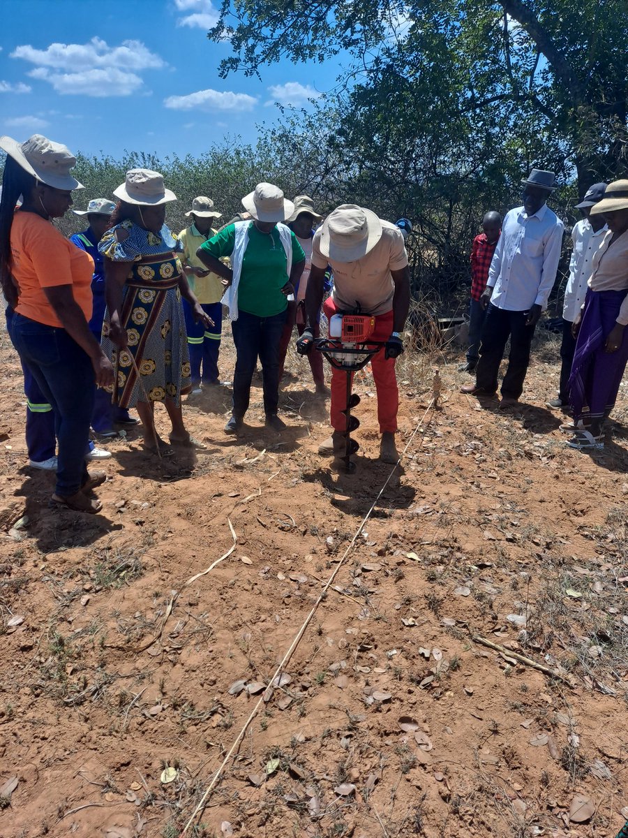 Empowering extension workers with advanced agricultural technologies is key to boosting farm productivity, promoting sustainability, and enhancing food security by bridging the gap between research innovations and practical farming solutions. <a href="/CIMMYT/">CIMMYT</a> <a href="/MatinCIMMYT/">Abdul Matin</a> <a href="/BusyBeeChris/">Christian Thierfelder</a>