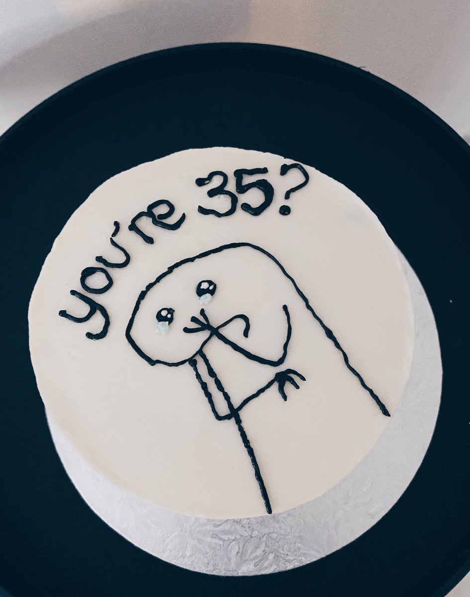 mosa_nkh's tweet photo. in the madebymos kitchen lately. we are doodling on cakes even
to place your order, whatsapp +266 59423593. 🤍
#LSTwitter #cakesmaseru #minicake https://t.co/JcVr1W8mIA