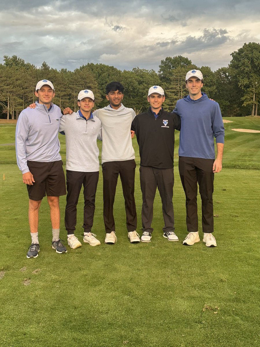 CoachKucel's tweet image. Senior Night at Wolferts Roost vs Saratoga. Match ended at 157-157, with Saratoga taking the win on a tie breaker. On to sectionals for these 5, and our 3 underclassman. Thank you to Ben, Case, Sriman, Kieran, and Graham for your dedication to the Shaker Golf Program!