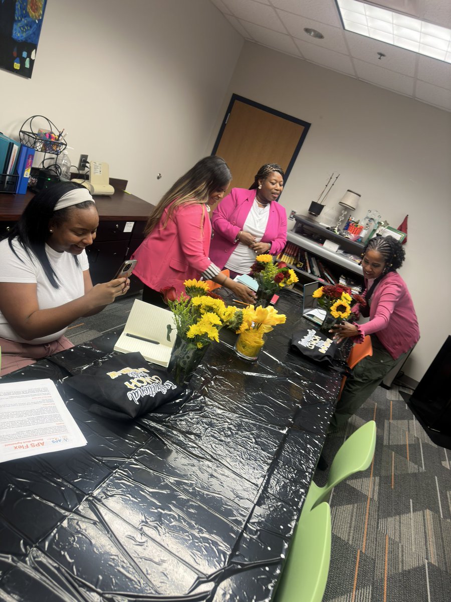 Lindsey Rutledge tweet media