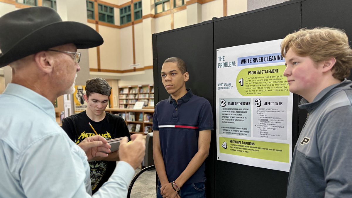 Senior biomedical and engineering students presented research projects to community leaders this morning, answering questions and getting feedback on real-world challenges they are aiming to solve.