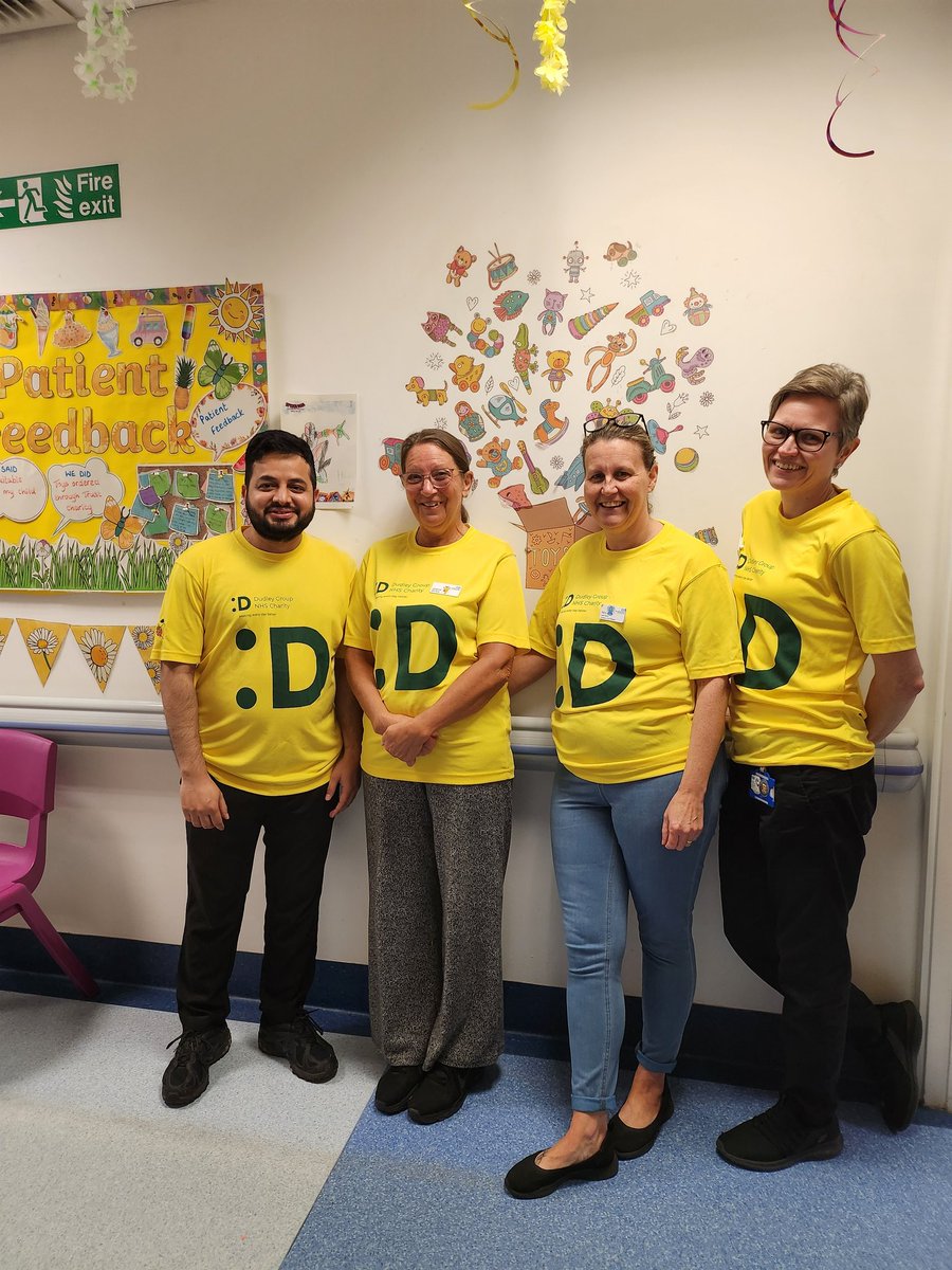 Today on #MentalHealthDay2024 our staff were raising awareness by wearing #HelloYellow to help support young people on their mental health journey
<a href="/YoungMindsUK/">YoungMinds</a> <a href="/DudleyGroupNHS/">The Dudley Group</a> <a href="/teampaeds/">Children's Services - DGNHSFT</a>