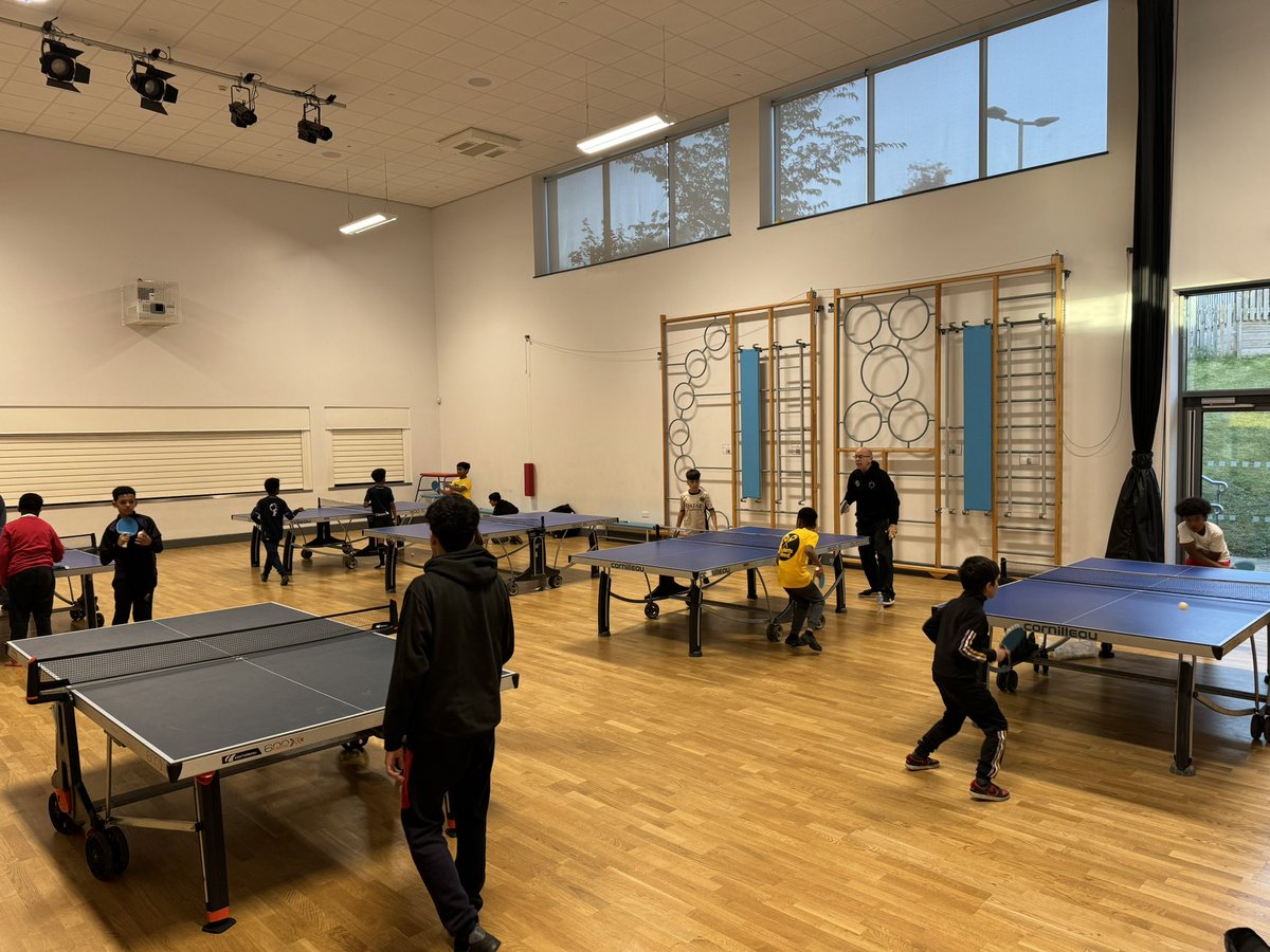 shakespeareLS9's tweet photo. Great turn out at our community table tennis club tonight. Lots of past pupils coming back to sharpen their skills. Every Thursday 4:30-5:30pm. https://t.co/YnJ14vGVMA
