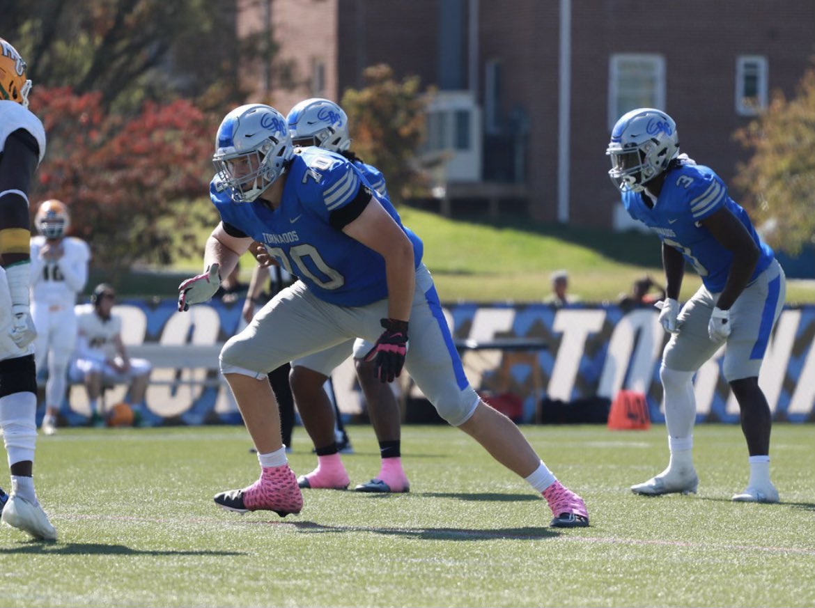 AGTG✝️ After a great conversation with <a href="/taylordj14/">Coach David “DJ” Taylor</a> I am blessed to receive my first offer from <a href="/BrevardF5/">BC Football 🌪</a> <a href="/CoachKhayat/">Coach Khayat</a> <a href="/CoachHelton73/">Matthew Helton</a> <a href="/ThebigU/">Brandon Unangst</a>🌪️🔵⚪️ <a href="/bigneal51/">Coach Hall, M.S.,USAW🔰🌊</a> <a href="/G_Yeldell7/">Coach Y 🐶⛓</a> <a href="/DBryant18/">De'Angelo Bryant</a> <a href="/CoachTVhook/">Tyler Vanhook🟢⚪️🟢⚪️</a>