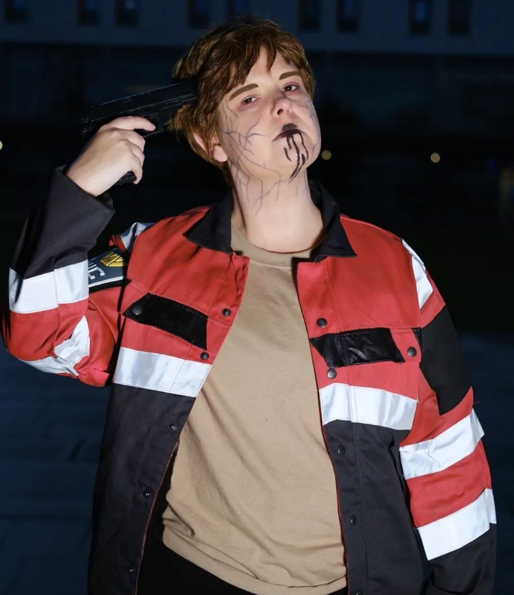 hamsterpranks's tweet image. 31 Halloween Cosplays: Day 10 🎃
Newt (Maze Runner)

&quot;Put me out of my misery.&quot;

Happy 10 years of Maze Runner! 🎉

#MazeRunner #DeathCure #JamesDashner #MazeRunnerNewt #CrankNewt #Cosplay
