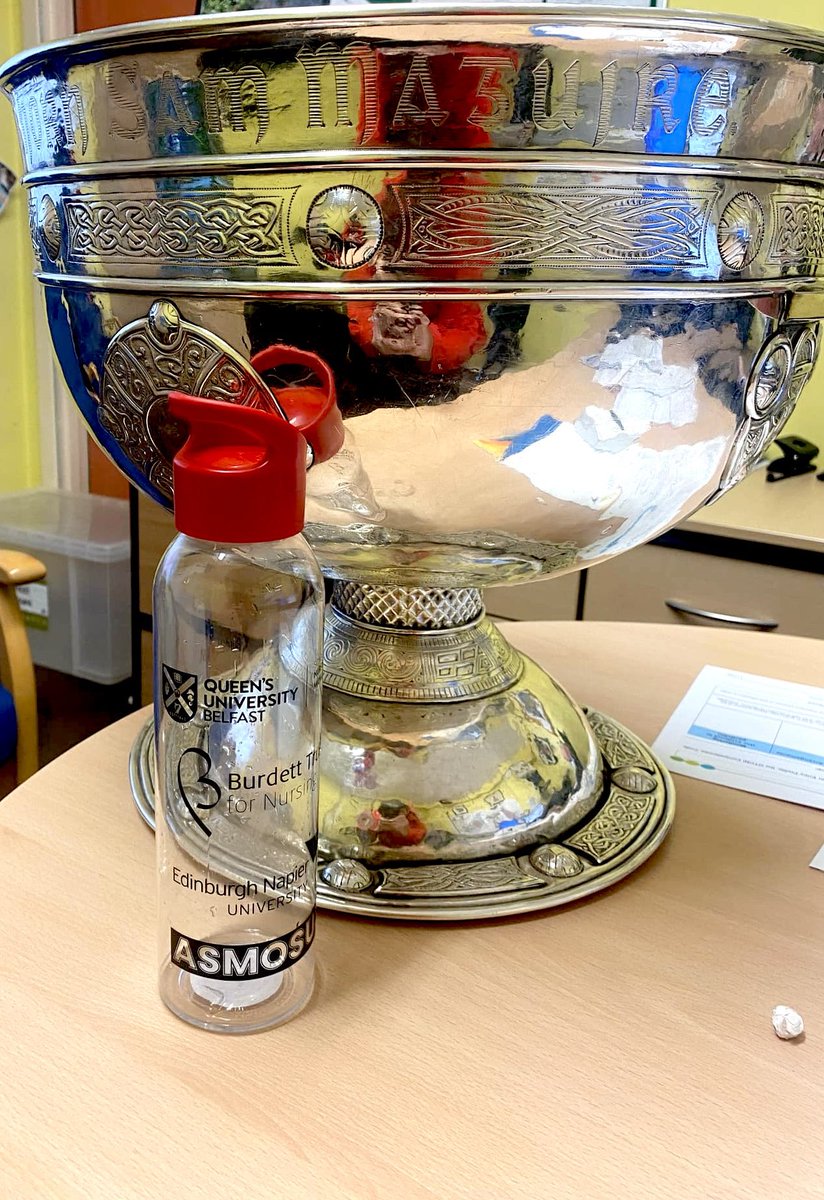 Michelleg1llen's tweet image. The ASMOSUS bottle watched the match, celebrated the home coming in the athletic grounds, so meeting sam just had to be the next step and today it happened thanks to the hubby 😍 @LCreightonRN
#ASMOSUSresource
#aimfor150
#studentheartsmart
@Armagh_GAA
