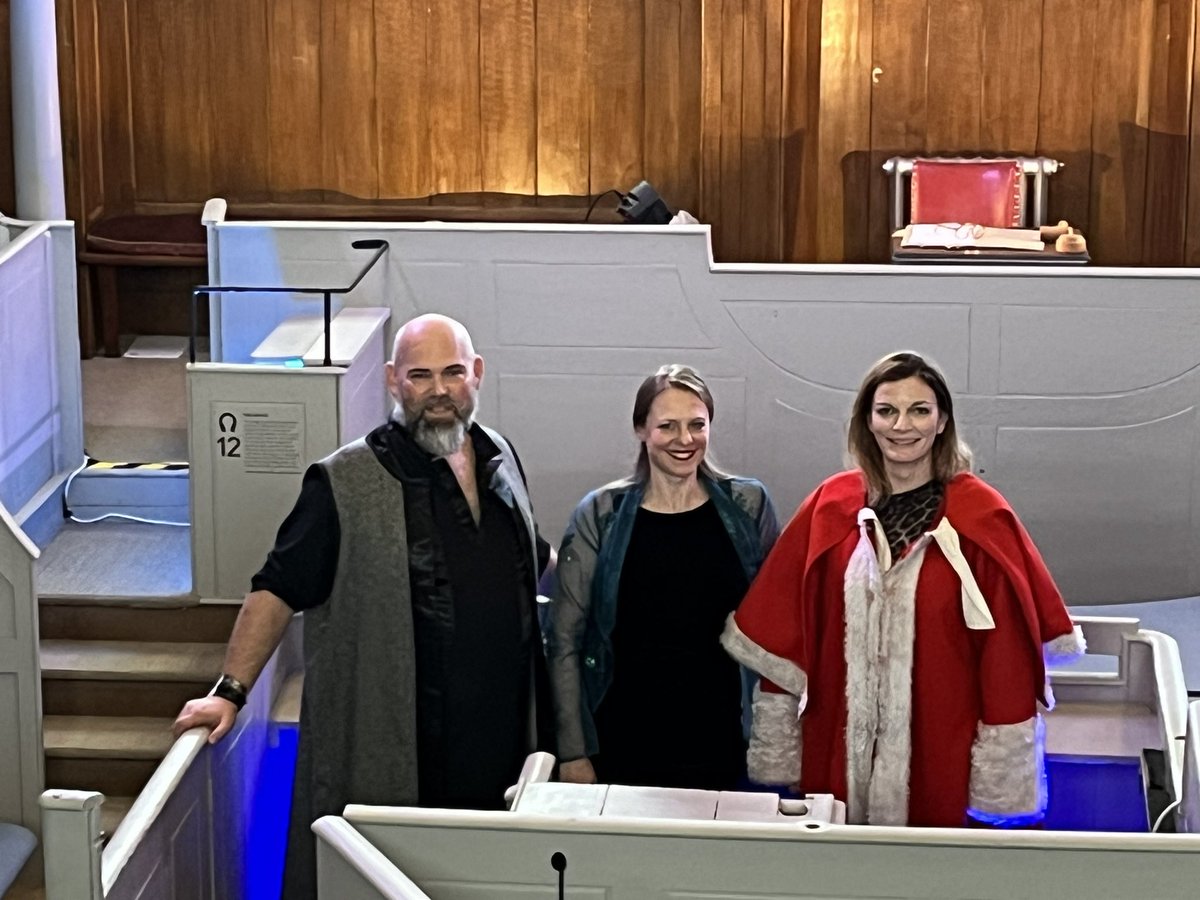 Over 40 of our students were entertained at a reimagining of Verdi’s Otello, set in Dorchester’s historic Shire Hall courtroom. The Trial of Iago mixed extracts from the opera, with an historic Crimewatch style trial. A wonderful introduction to opera for many of our students.