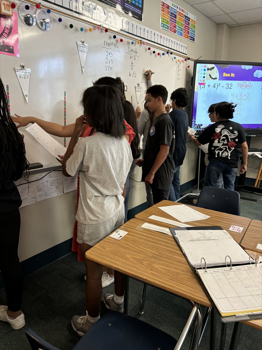 ladonnaschwab's tweet image. A lot of mathematical thinking and speaking going on in Ms. Medinas sixth grade class today.  @TPMS @a_FORD_edu #CFBMath @ShashawnC