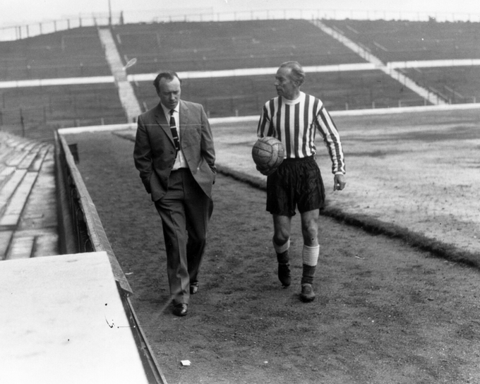 🏆 League Cup Winner
✅ 265 Club games won

On This Day in 1924, the Great Tony Waddington was born. Gone but never forgotten ❤ #SCFC