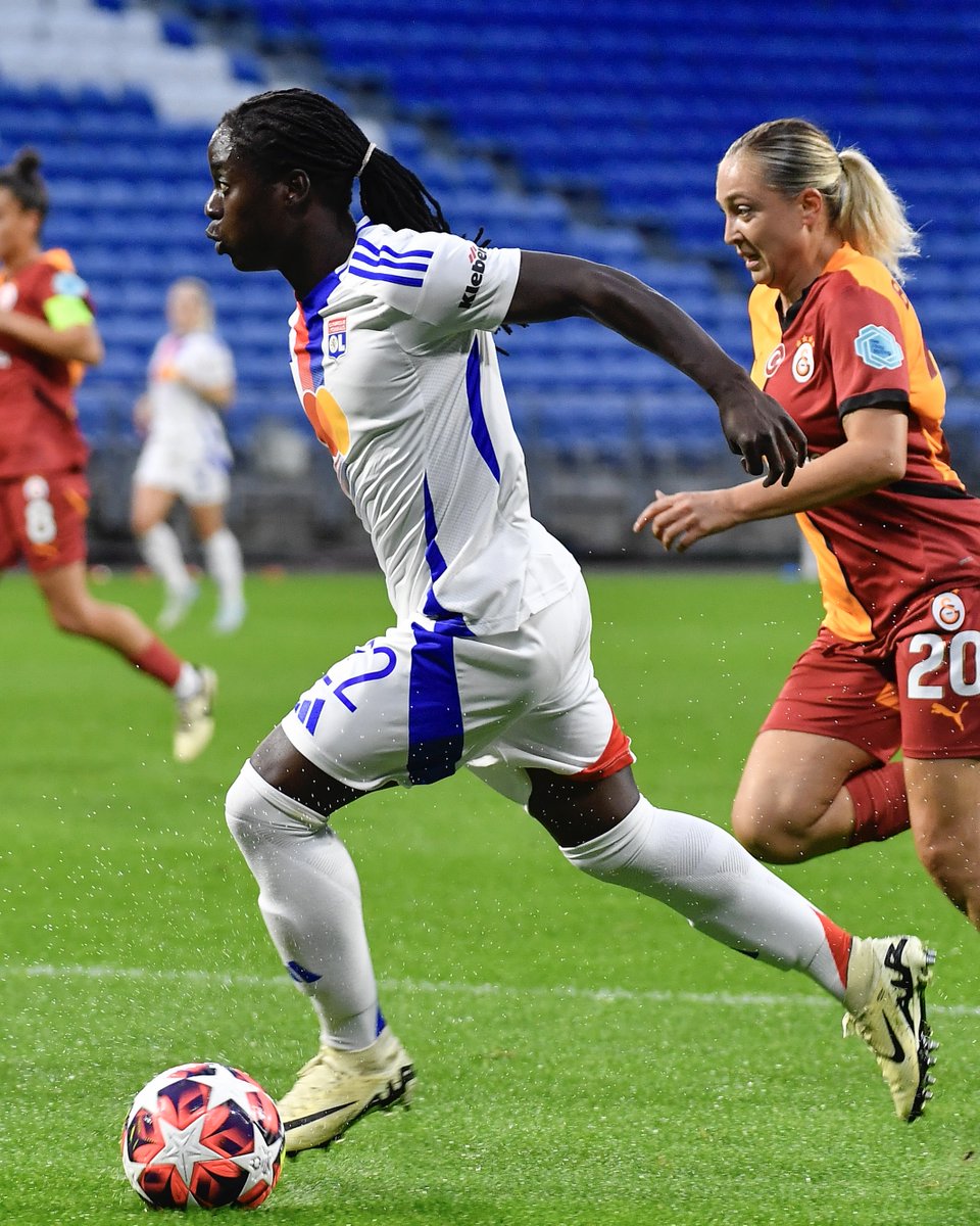 UWCL's tweet photo. 🇲🇼 Chawinga starting life in Lyon with two assists on MD1 🔥

#UWCL || @OLfeminin https://t.co/UV0p5ks5AR