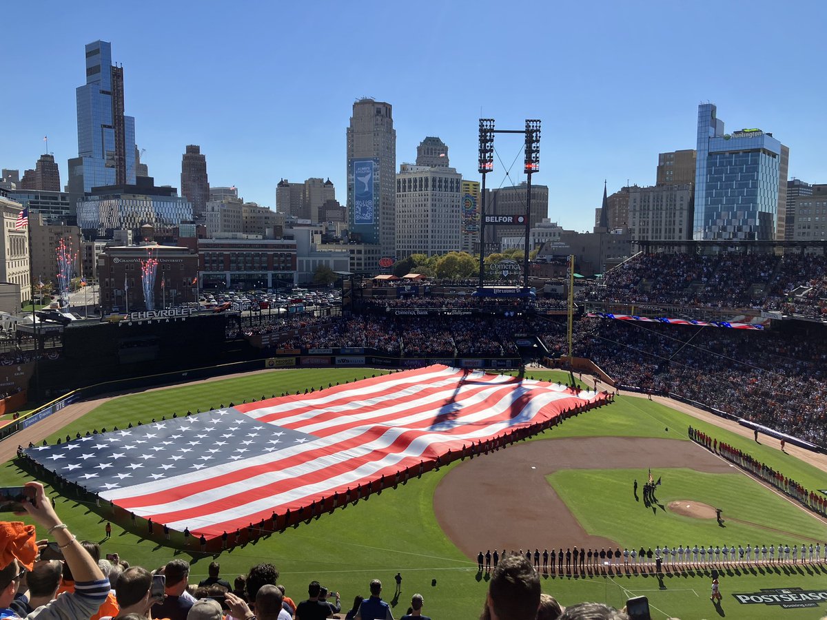 themikeshow42's tweet photo. #RepDetroit https://t.co/vWh01uSnsr