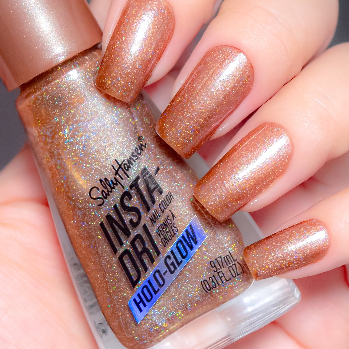 ⭐️ サリー ⭐️ Sally Hansen インスタドライ ネイルカラー 105 On the Glow 11月15日