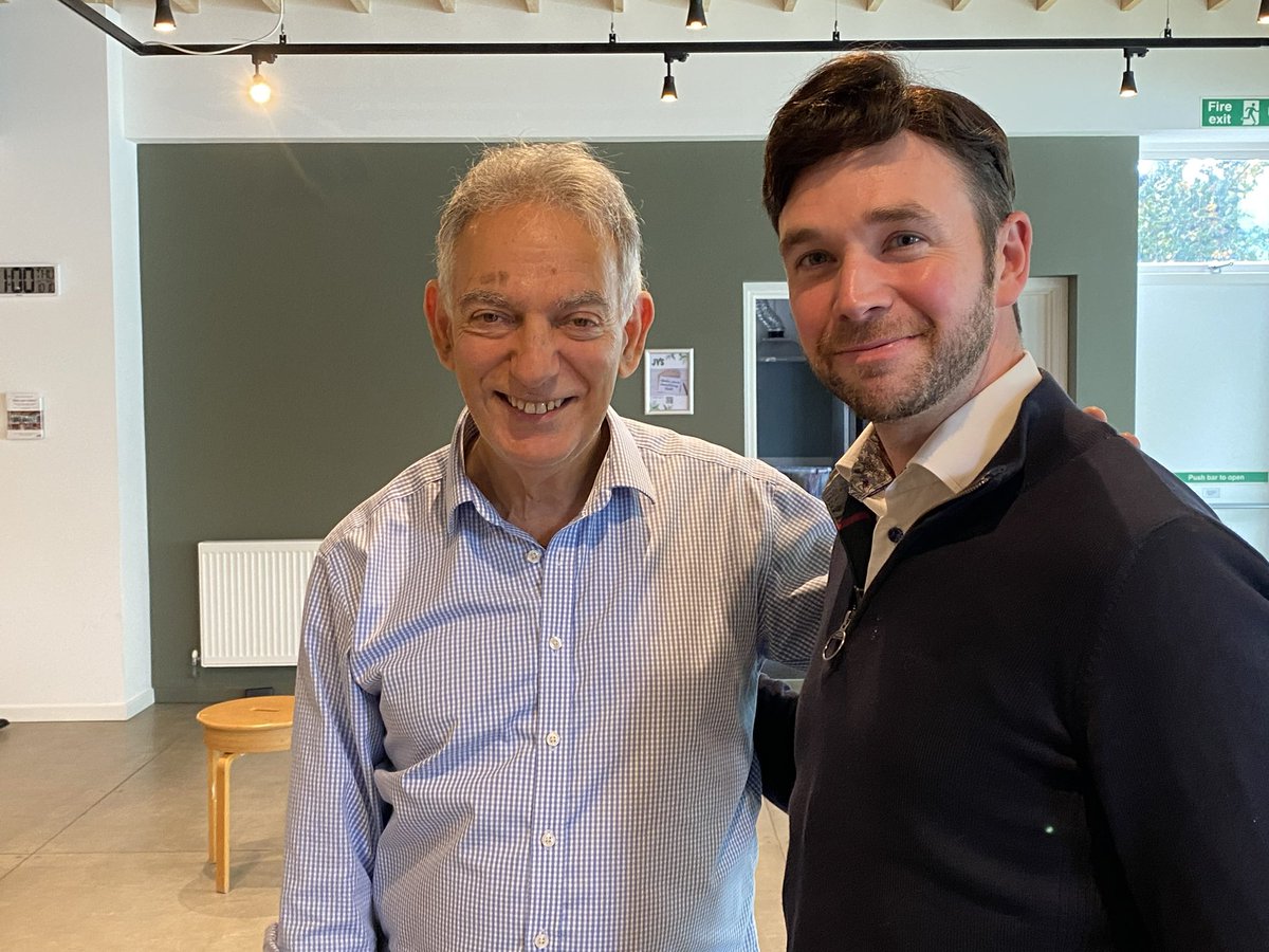 jamespowerfybb's tweet photo. Delighted to attend the @alexanders today and work with some superb students and learn about #Alexandertechnique with @AnthonyKingsley #findyourbackbone https://t.co/ZsflMqEESR