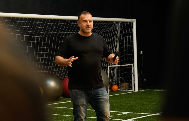 radioestadioCAT's tweet image. En el @radioestadioCAT de @OndaCero_cat recibimos a @Alex_T_Latinjak, profesor de psicologia deportiva de la Universidad de Suffolk y cocreador de @m3ntal_pat, una App que permite evaluar el bienestar mental y el rendimiento de l@s deportistas.