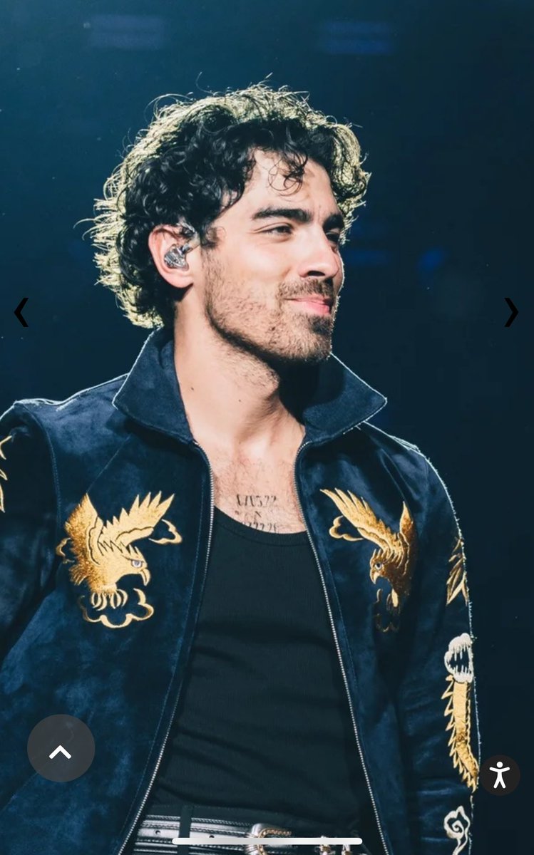 JinJackJoeDNCE's tweet photo. #TheTourVienna @joejonas 📸:Daysglowso https://t.co/AsplYOIQAC