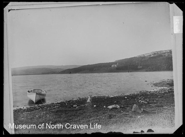 In North Craven, we have some of the UK's most spectacular geology. Our Finding Fault exhibition covers 400 million years of the area’s story – including beautiful historic photographs from our Horner Collection.
Explore the landscapes and visit our exhibition! #EarthSciencesWeek