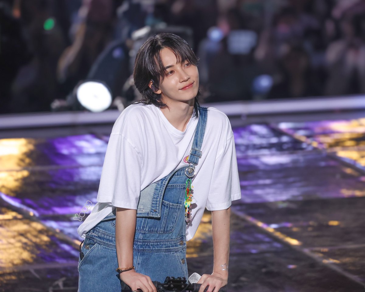 yawnjeonghans's tweet photo. :¨ ·.· ¨:               :¨ ·.· ¨: 
 `· . i                    `· . miss
            :¨ ·.· ¨: 
             `· . you
:¨ ·.· ¨:              :¨ ·.· ¨: 
 `· . yoon          `· . jeong             
            :¨ ·.· ¨: 
             `· . han https://t.co/1FcdqKXfhN