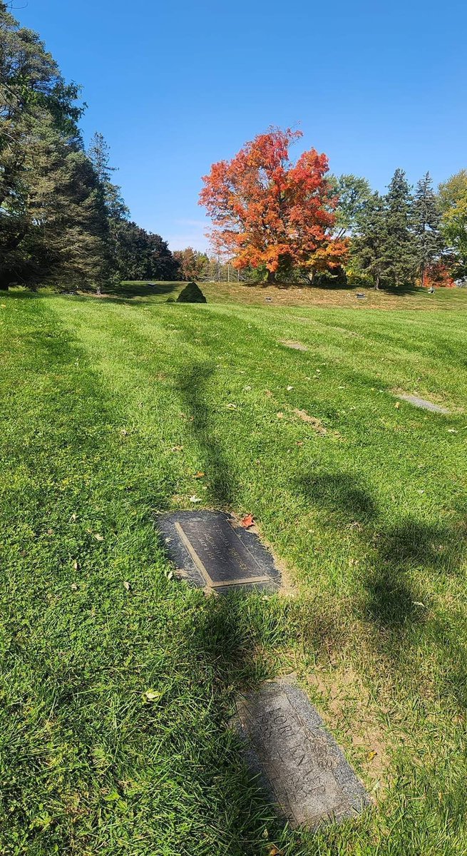 PixelSSB's tweet image. Happy Birthday Mom 💛