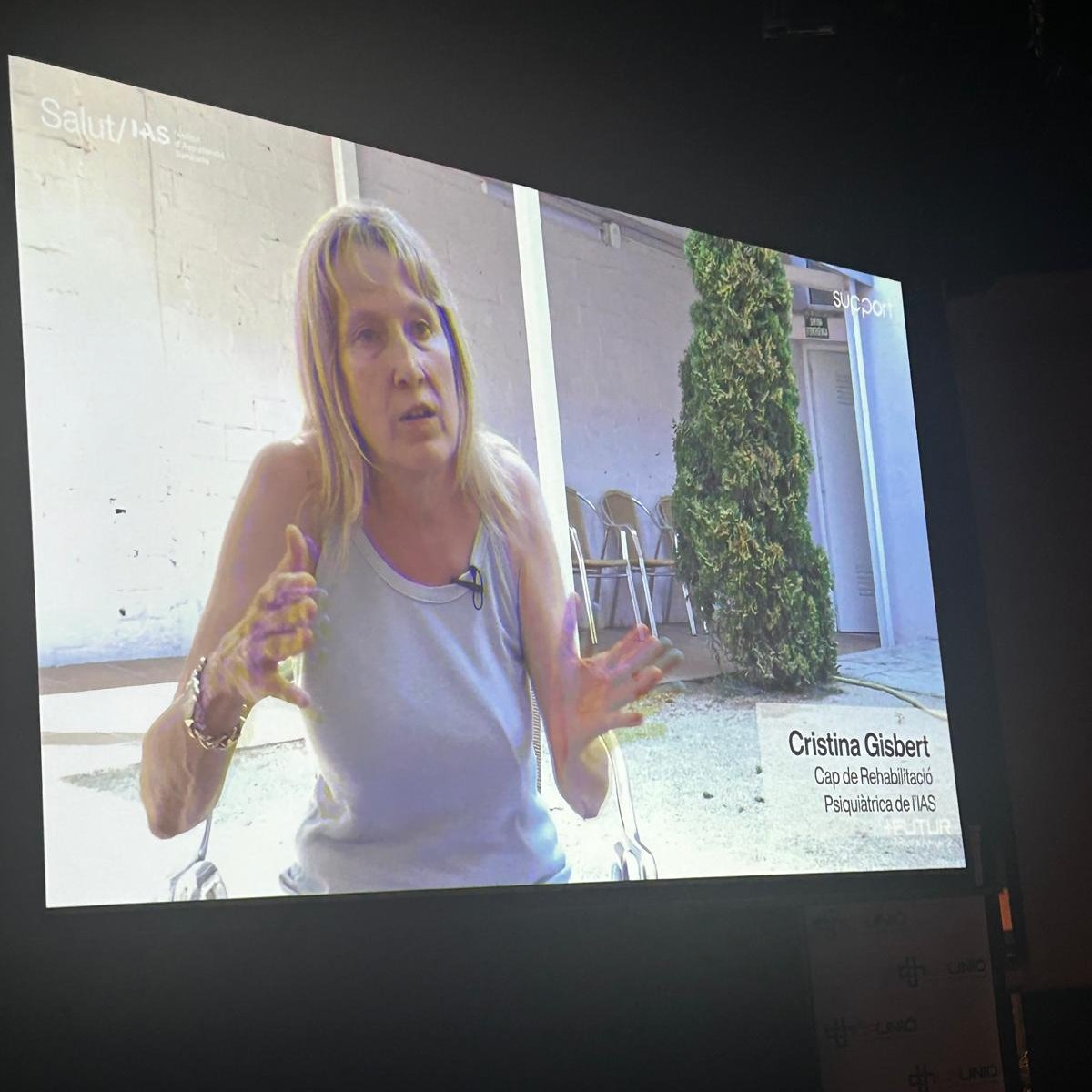 iasgirona's tweet photo. Avui, en la jornada Reptes i acció #MésFuturUCH, la @uchcat exposa l'experiència #EspaiObert de l'#IASGirona i @supportgirona com a exemple de nous models d’atenció, en què la persona se situa realment en el centre de l’atenció i en la comunitat #SalutMental https://t.co/JsW1LRzTcj
