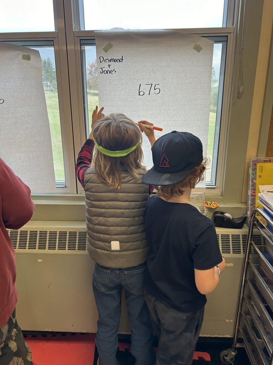Vertical workspaces for the win! Representing numbers is a fav activity in grade 3/4 Broome <a href="/AVRCE_NS/">Annapolis Valley Regional Centre for Education</a> <a href="/JoannaBroome/">Mrs.BroomeAVRCE</a>