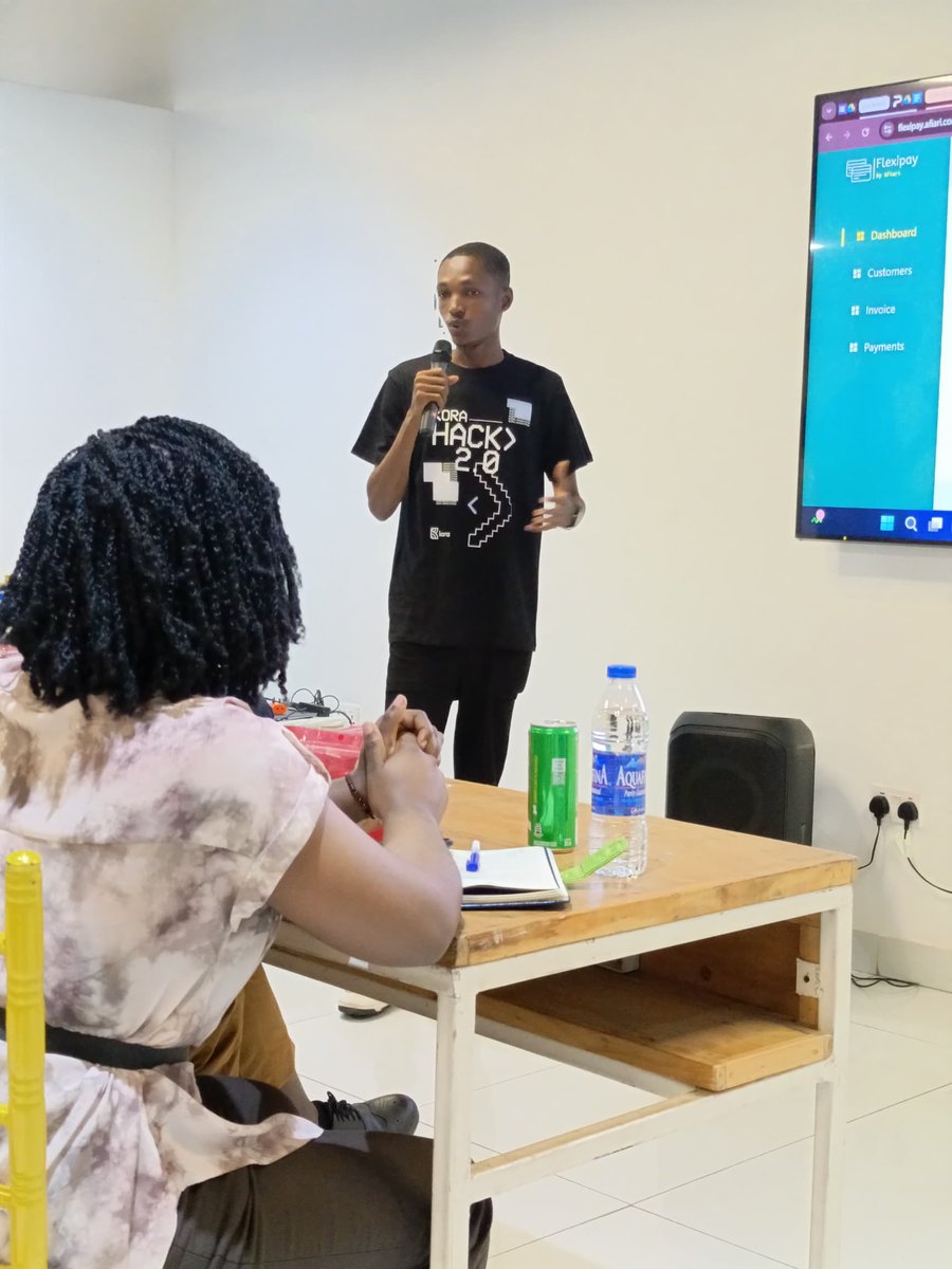 thecurveafrica's tweet image. Throwback to when our alumni came together not just to reconnect but to learn something new. We’re all about continuous growth here! A proof that being part of our community leads to amazing achievements. At our tech academy, it's more than just learning skills;