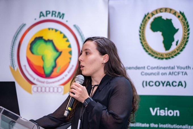 UNODC_ROSAF's tweet photo. ✍️ Youth participants are developing advocacy strategies to combat illicit trade and trafficking. We’re empowering them with tools to create real impact in their communities. 📷 #YouthLeadership #IllicitTrade #BuildingBridgesForPeace @AfCFTA @UNCTAD https://t.co/E3kz7vKAOv