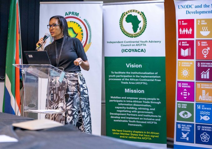 UNODC_ROSAF's tweet photo. ✍️ Youth participants are developing advocacy strategies to combat illicit trade and trafficking. We’re empowering them with tools to create real impact in their communities. 📷 #YouthLeadership #IllicitTrade #BuildingBridgesForPeace @AfCFTA @UNCTAD https://t.co/E3kz7vKAOv