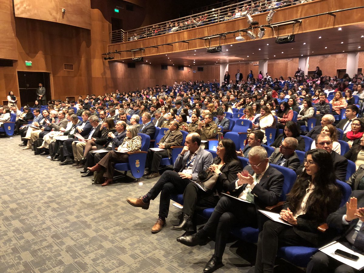 📣Fiscal Regional Nayalet Mansilla Donoso asiste al Tercer Congreso Hispanoamericano de Derechos Humanos que aborda el tema “Democracia, Seguridad y Derechos Humanos en el Siglo XXI”, actividad que se realiza en el Teatro Municipal de #Chillán.