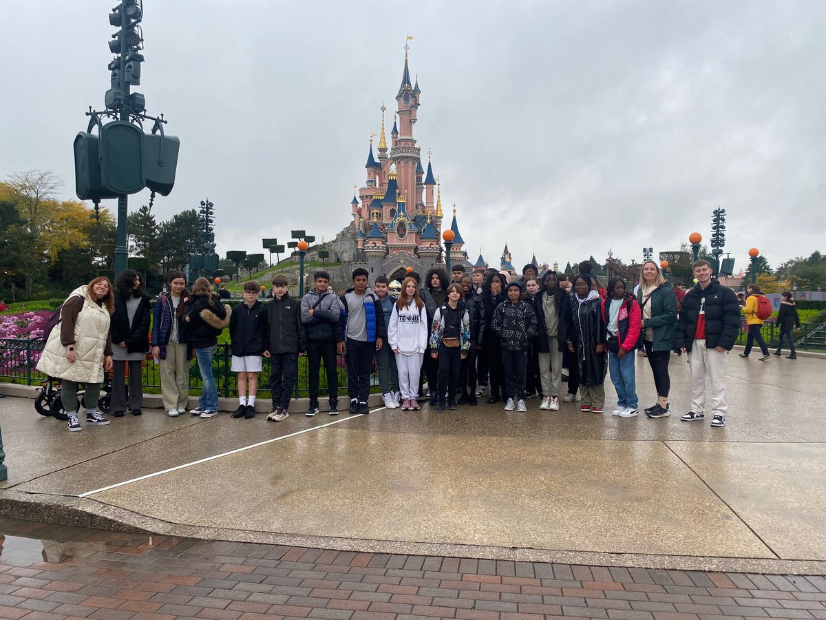 Chiltern Academy does Disneyland Paris <a href="/ChilternA/">ChilternAcademy</a>