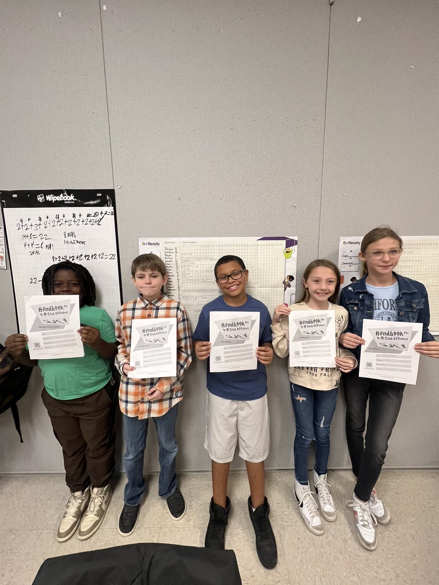 STownsendClass's tweet image. Congratulations to my homeroom 4H officers!! 
We are excited to have 4H back @SycamoreElem