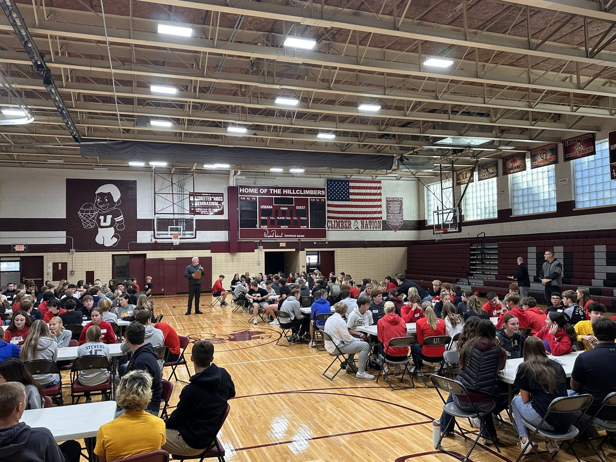 CBC_Sports's tweet photo. CBC Leadership Conference is underway at Urbana . 16 student-athletes from each school are coming together to develop sportsmanship and leadership skills. https://t.co/3y2TlV5RC7