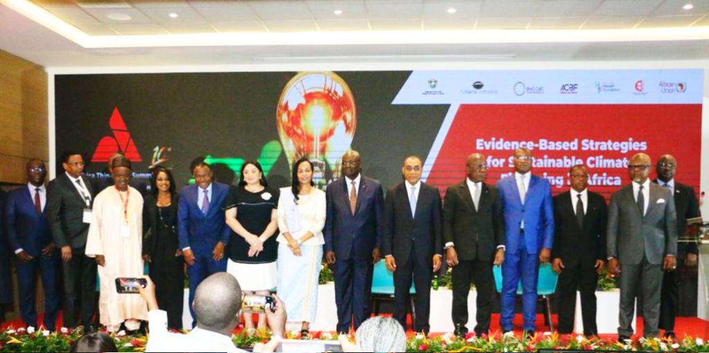 🌍✈️ La Sra. María EBIACA MOETE lidera la Delegación de Hacienda en la 33ª Sesión Anual del Consejo de Gobernadores de la ACBF en Abidjan, Costa de Marfil del 8 al 11 octubre. Se abordarán temas clave sobre resiliencia climática y financiamiento sostenible. #ACBF #CambioClimático