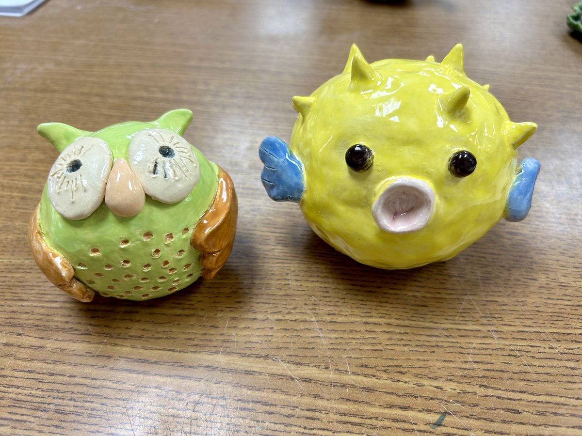 LauraToth8's tweet image. Some of the work being done in HHS Ceramics classes!