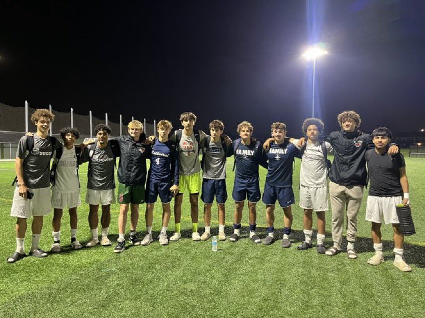 Several <a href="/FCPRIDESOCCER/">FC PRIDE</a> players from Lawrence Central, Lawrence North and Cathedral after the sectional 10 matchups.  

#FCPrideInHs

<a href="/FcPride09ECNL/">FC Pride 2009 BOYS ECNL</a> 
<a href="/FCPride08bECNL/">FC Pride 2008/07 Boys ECNL</a> 
<a href="/FCP07boysECNL/">FCPride07boysECNL</a> 

#PrideNation 

🔴⚽️⚫️