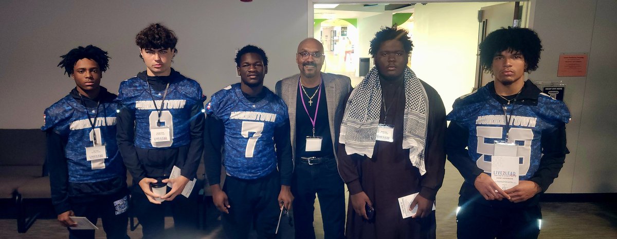 NtownFootball's tweet photo. Thanks to Michael Howell and Kingdom Coaching for having us today for the Live2Lead Philly conference. #Live2Lead #KingdomCoaching https://t.co/8V05trbxYt