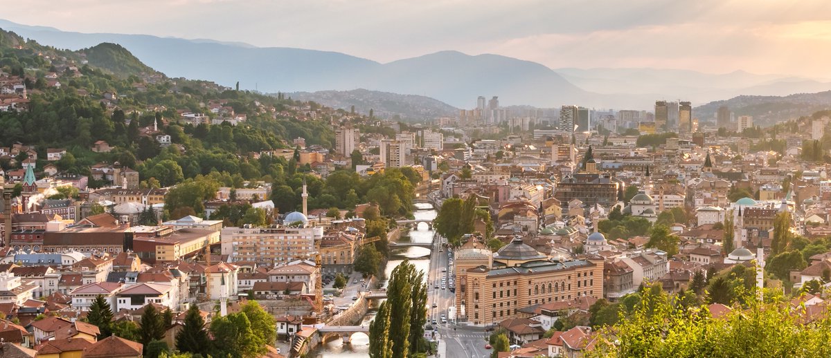 📢𝐒𝐀𝐕𝐄 𝐓𝐇𝐄 𝐃𝐀𝐓𝐄 for our second SOS4Democracy conference, which will take place from 18 - 20 June 2025 in Sarajevo, hosted at the Faculty of Law.
𝐶𝑎𝑙𝑙 𝑓𝑜𝑟 𝑝𝑎𝑝𝑒𝑟𝑠 𝑤𝑖𝑙𝑙 𝑏𝑒 𝑜𝑢𝑡 𝑖𝑛 𝑁𝑜𝑣𝑒𝑚𝑏𝑒𝑟. #sos4democracy