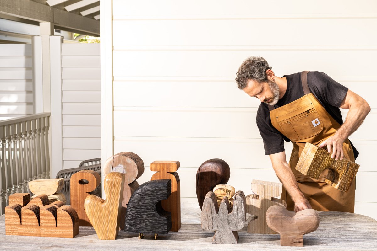 Take a look behind the scenes of the making of #DanCovert's newest sculptures started during his Uprise Art x MacArthur Place residency: bit.ly/480CWJ4