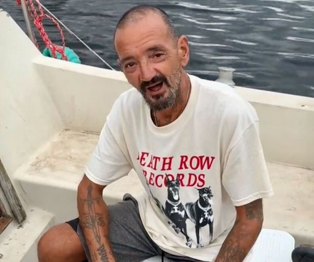 Tampa man survives after riding out Hurricane Milton on his sailboat; criminal history revealed trib.al/RiWJABH
