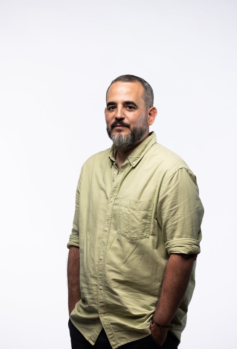 Nave 10 Matadero (@nave10matadero) on Twitter photo 🎟️Ya a la venta las entradas para ‘Inteligencia Artificial: separando hechos de ficción’, la primera conferencia escénica de #Nave10Matadero, a cargo del neurólogo <a href="/ihmedrano/">Ignacio H. Medrano</a> y el dramaturgo <a href="/rojanillo/">Antonio Rojano</a>
📅 26 de noviembre | 19:30h
📸 Carlos Luque
Más info: i.mtr.cool/mslstlhzkk 🎟️Ya a la venta las entradas para ‘Inteligencia Artificial: separando hechos de ficción’, la primera conferencia escénica de #Nave10Matadero, a cargo del neurólogo <a href="/ihmedrano/">Ignacio H. Medrano</a> y el dramaturgo <a href="/rojanillo/">Antonio Rojano</a>
📅 26 de noviembre | 19:30h
📸 Carlos Luque
Más info: i.mtr.cool/mslstlhzkk