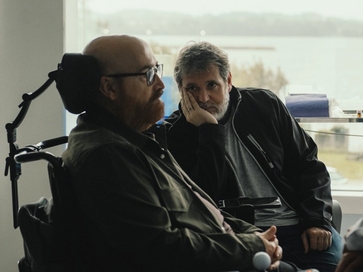 alteregoth's tweet photo. Ya está disponible el último capítulo de #Rapa3, la serie que dirige @jorgecoira y guionizada por #PepeCoira y #FranAraujo‼️
Compartimos algunas imágenes de #JorgeCoira en el rodaje de la temporada final que ya se puede ver en @MovistarPlus🎥
#Rapa3
@Portocabo
#MovistarPlus https://t.co/dSYBi9EFiL