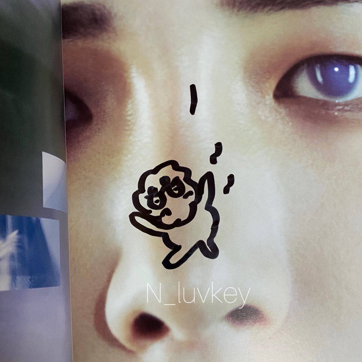 241010 메이크스타 기범 플레져샵 팬싸 후기

ps! 오빠 콧대에서 미끄럼틀타는 복실이 그려주세요💕

미끄러져 내려오는 디테일 너무 맘에 들어
복실이 드로잉 마스터야🫶