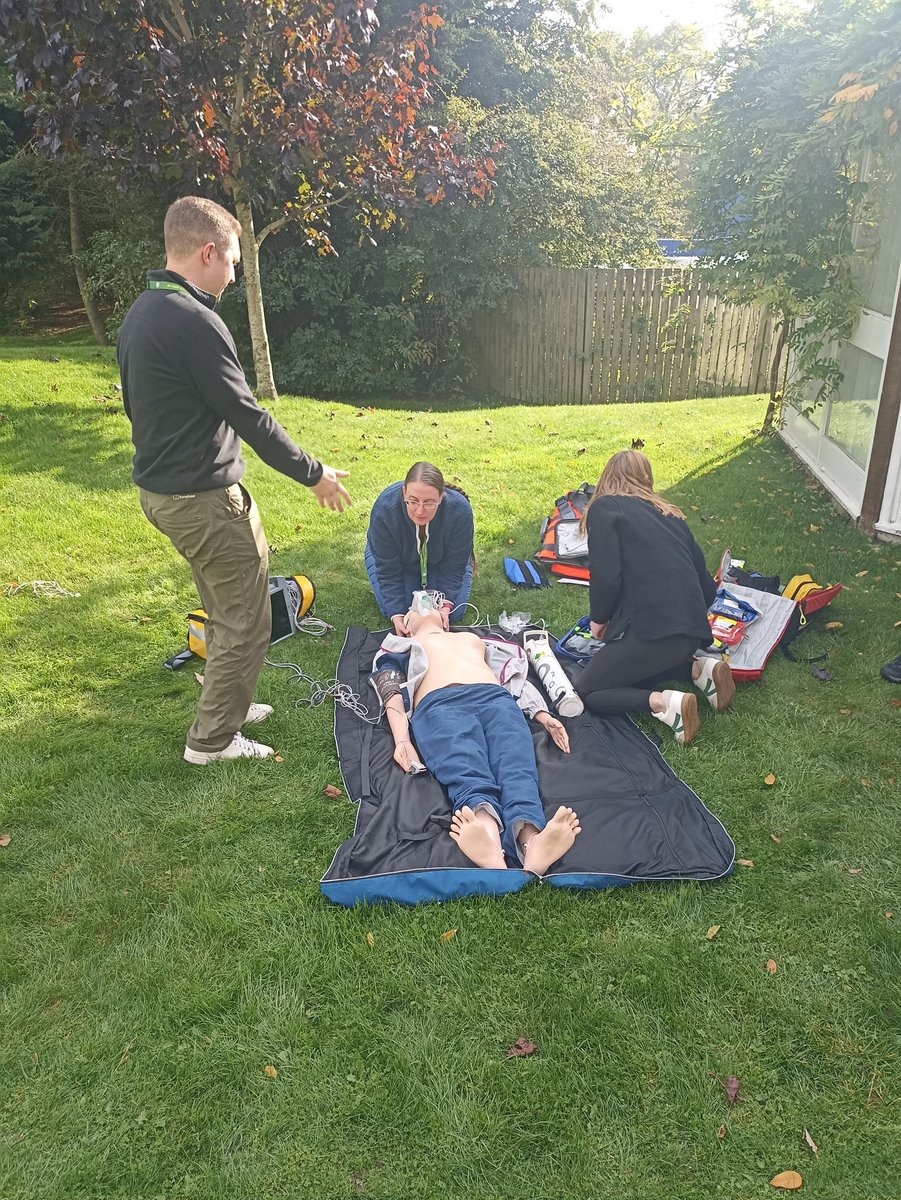 BASICS_HQ's tweet photo. Simulation fun with the own the airway workshop! https://t.co/5T64XqOL6y